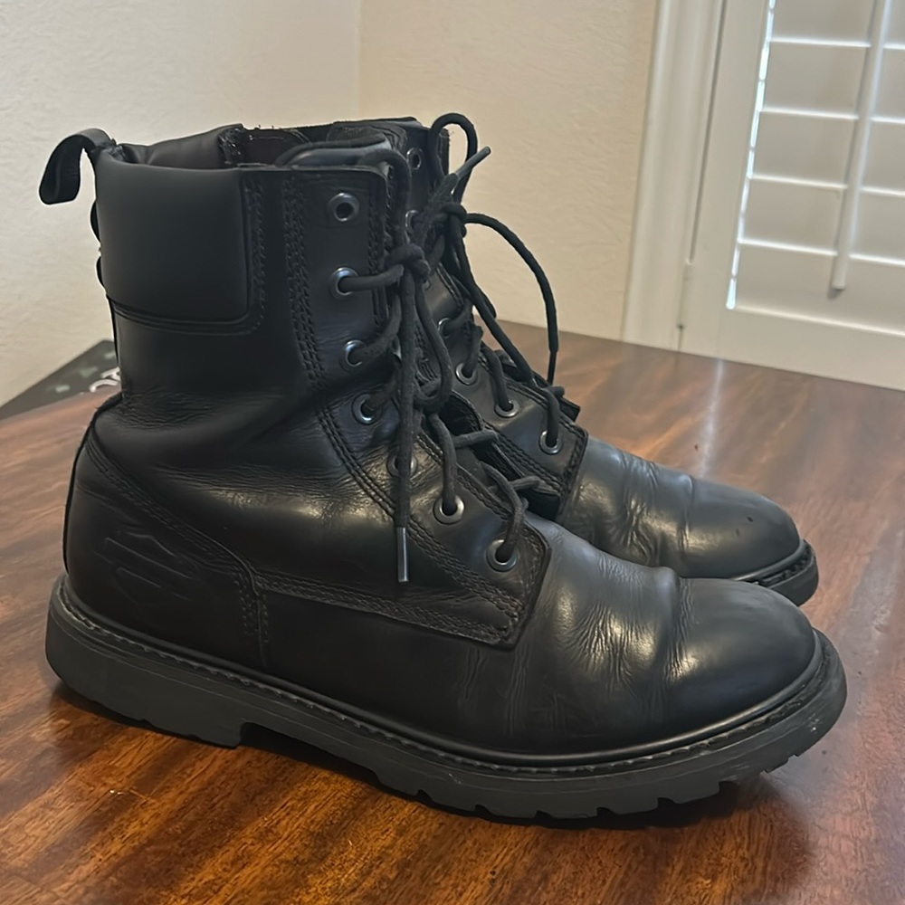 Harley - Davidson men’s Beason motorcycle boots.
